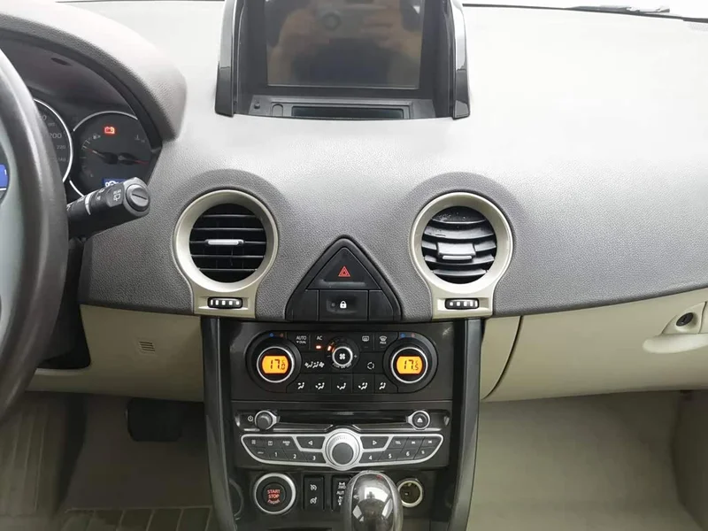 Renault Koleos (Imported) — фото 12