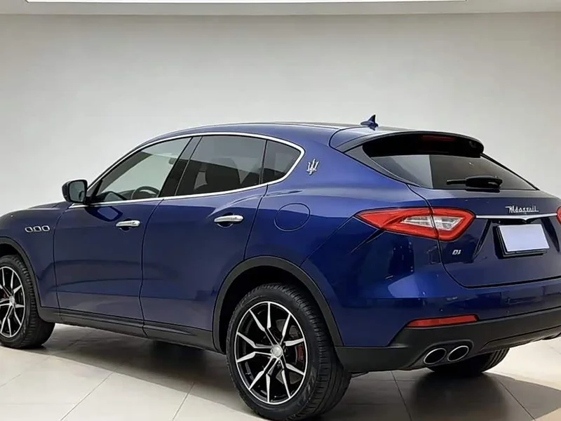 Maserati Levante — фото 8