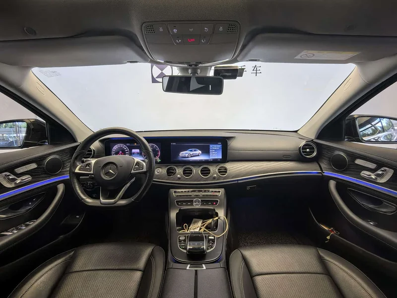 Mercedes-Benz E-Class — фото 11