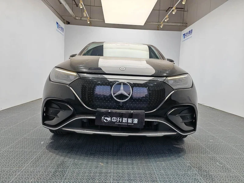 Mercedes-Benz EQE SUV — фото 2