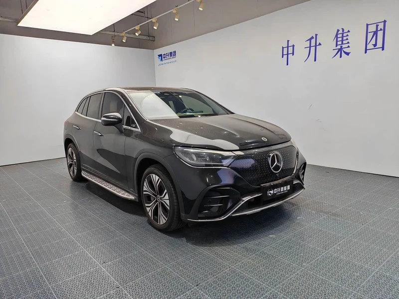 Mercedes-Benz EQE SUV — фото 3