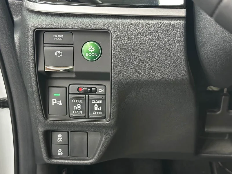 Honda Odyssey — фото 12