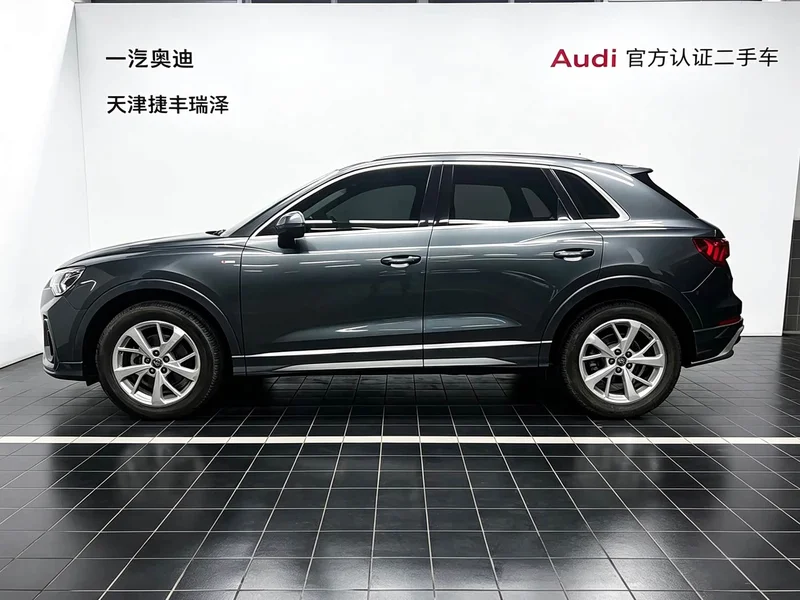 Audi Q3 — фото 4