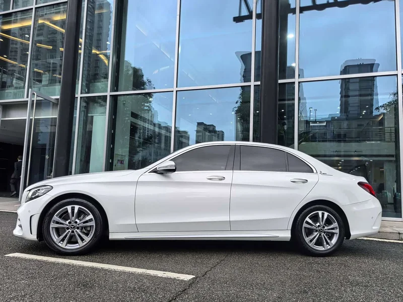 Mercedes-Benz C-Class — фото 12