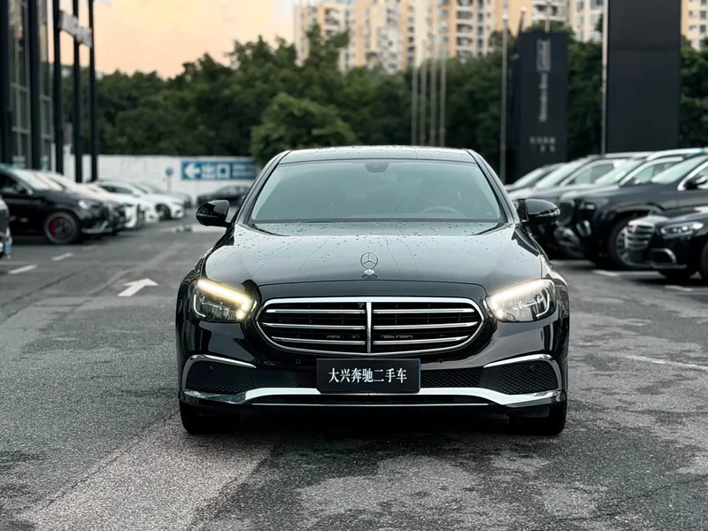 Mercedes-Benz E-Class — фото 3