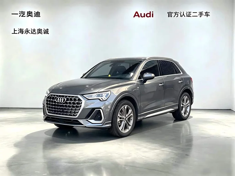 Audi Q3 — фото 1