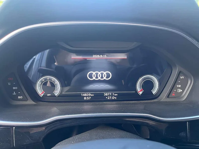 Audi Q3 — фото 12