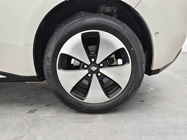 Baojun Yunduo — фото 9