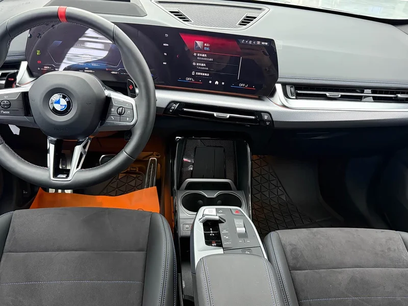 BMW X1 M35Li — фото 6