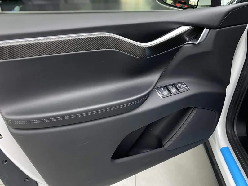 Tesla Model X — фото 19