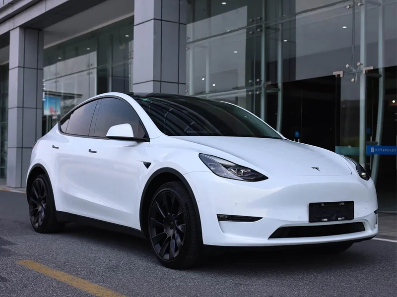 Tesla Model Y — фото 3