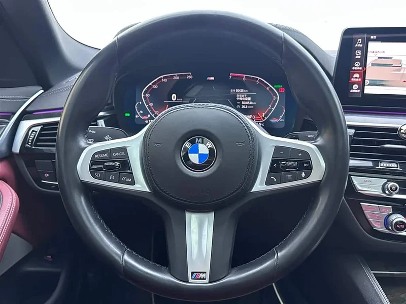 BMW 5-Series — фото 14