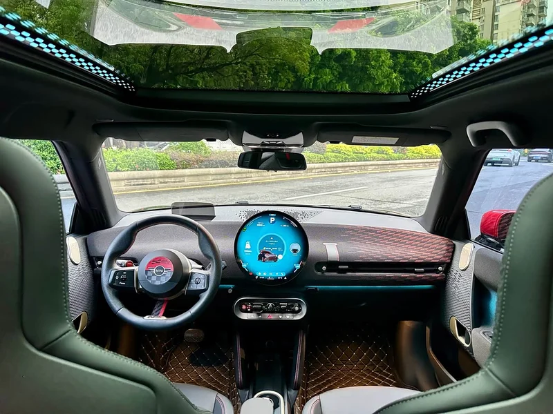 MINI Electric JCW — фото 15