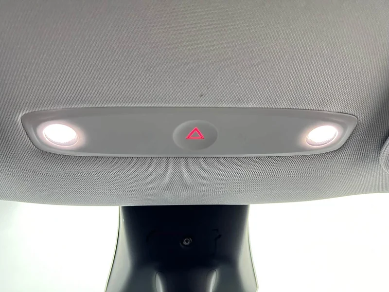Tesla Model Y — фото 16