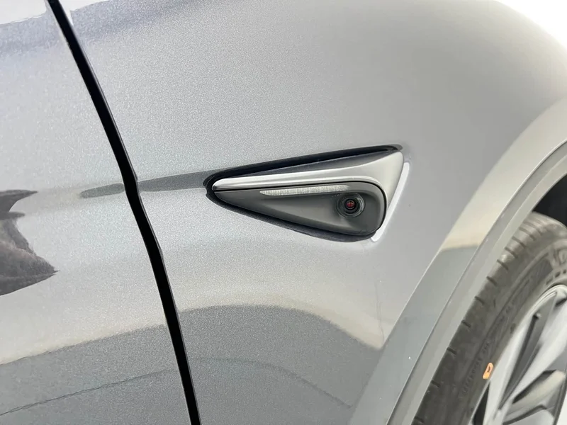 Tesla Model Y — фото 24