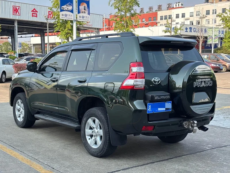 Toyota Prado — фото 2