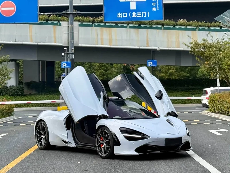 McLaren 720S — фото 2