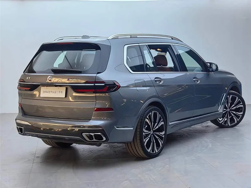 BMW X7 M60i — фото 4