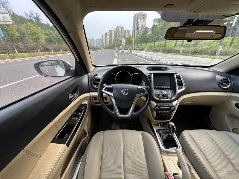 Changan Eado — фото 21