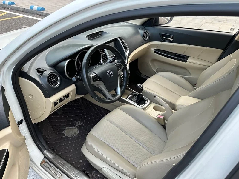 Changan Eado — фото 10