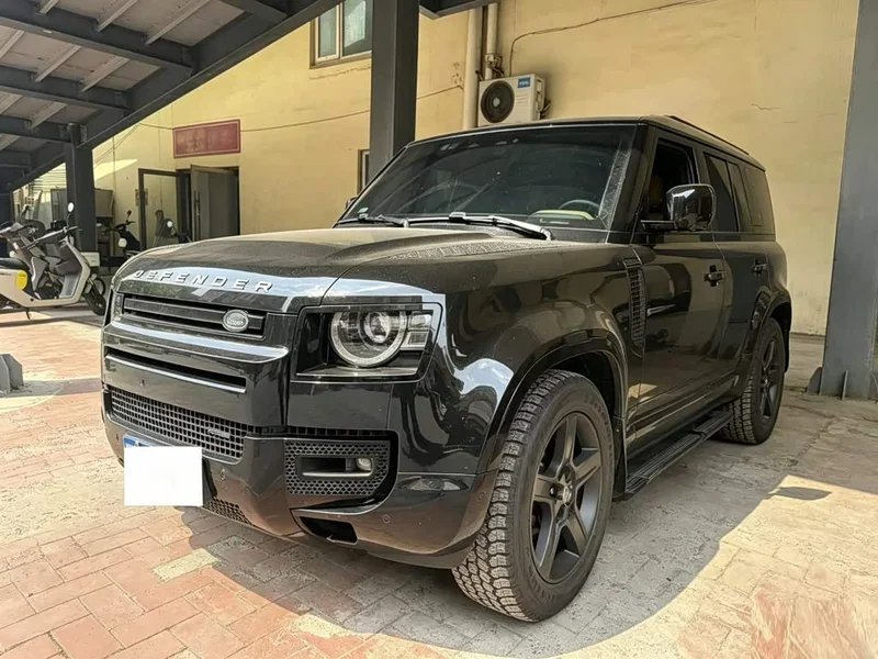 Land Rover Defender — фото 1
