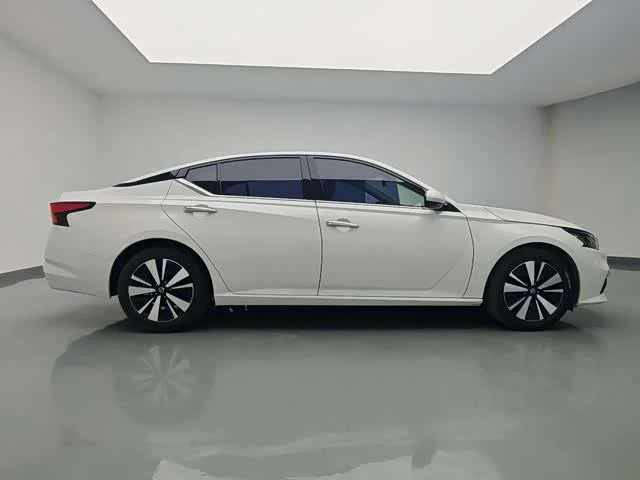 Nissan Teana — фото 15