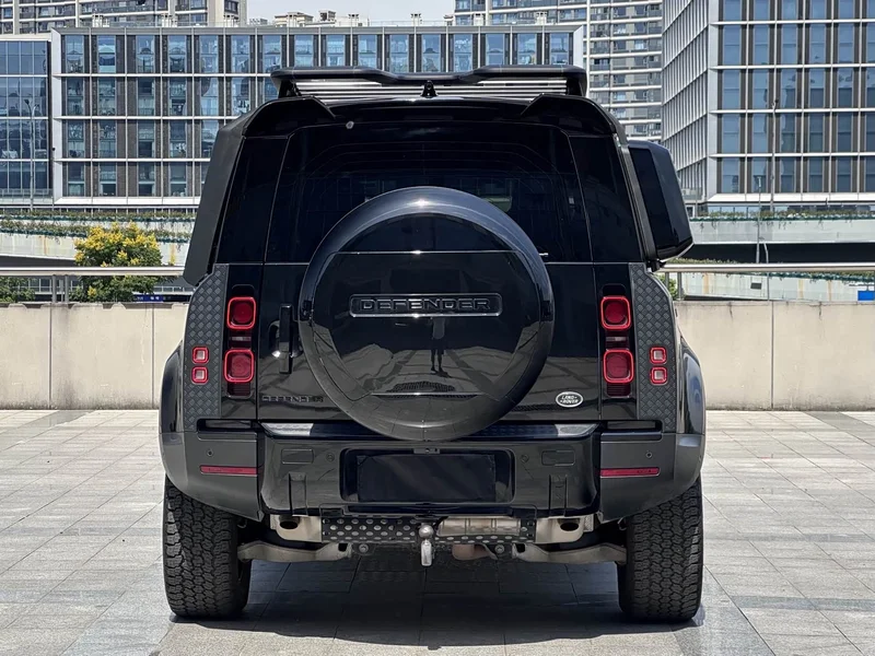 Land Rover Defender — фото 16