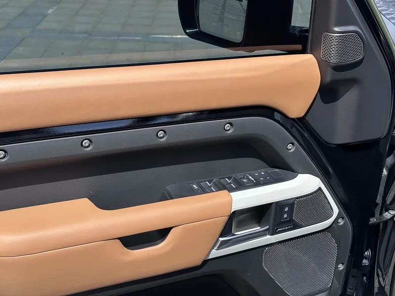 Land Rover Defender — фото 4