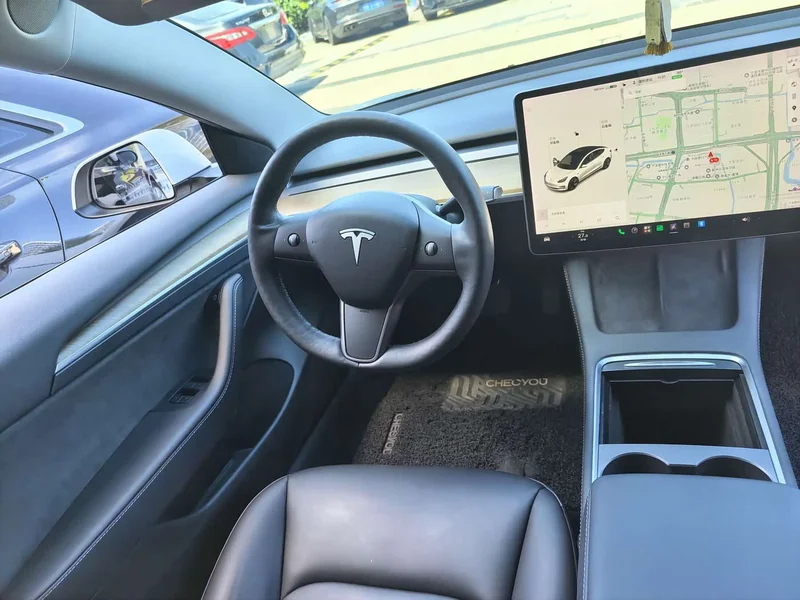 Tesla Model 3 — фото 5