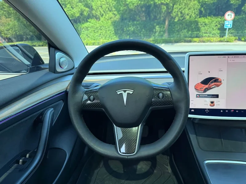 Tesla Model 3 — фото 16