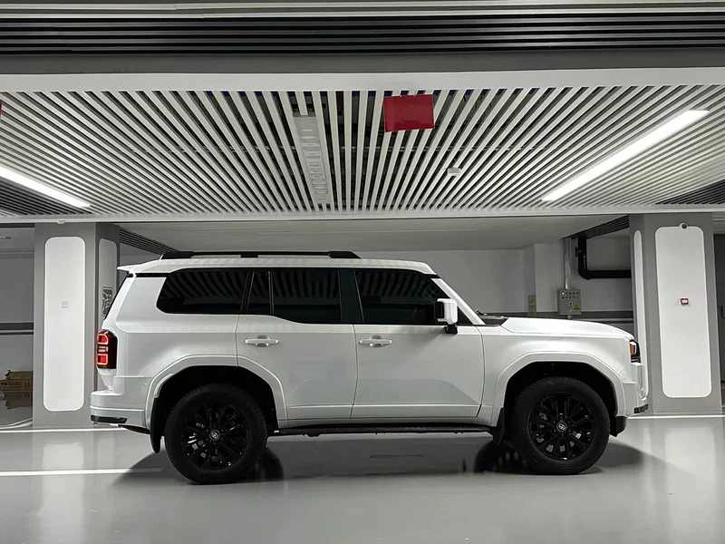 Toyota Prado — фото 26