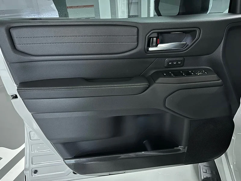 Toyota Prado — фото 5