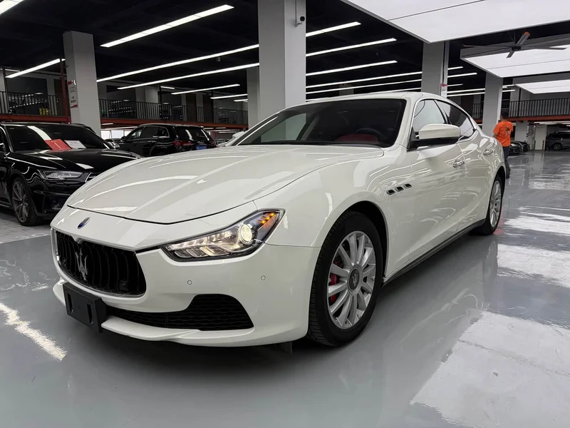 Maserati Ghibli — фото 1