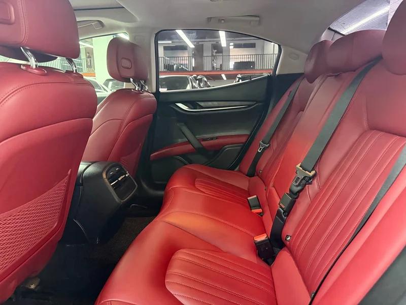 Maserati Ghibli — фото 16