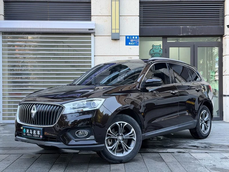 Borgward BX7 — фото 1