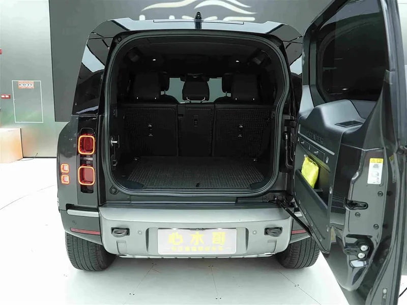 Land Rover Defender — фото 21