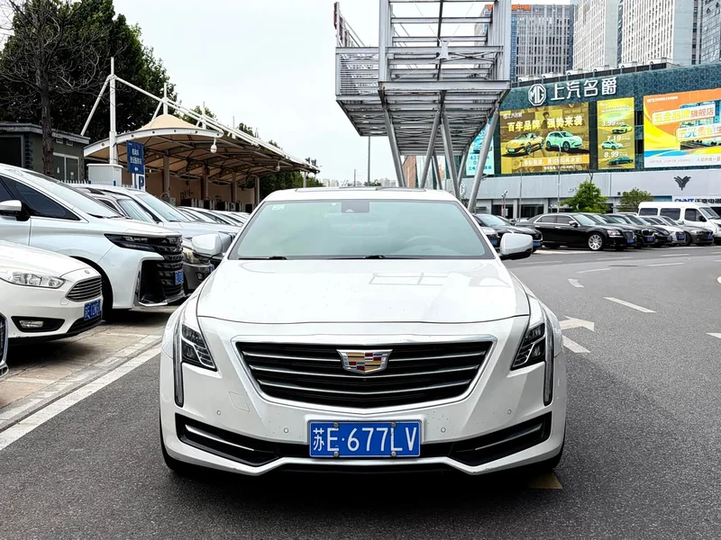 Cadillac CT6 — фото 2