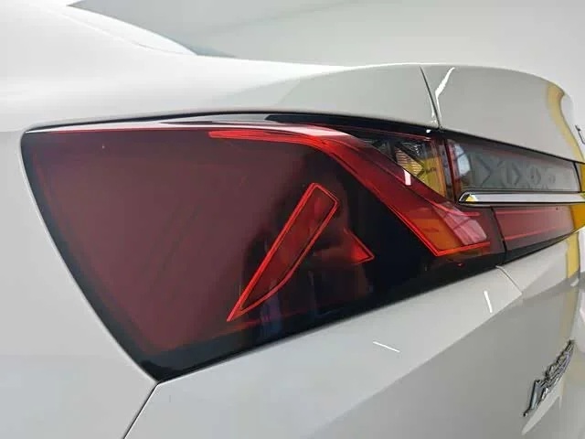 Roewe i5 — фото 12