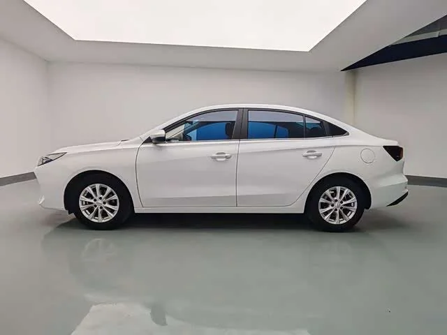 Roewe i5 — фото 17