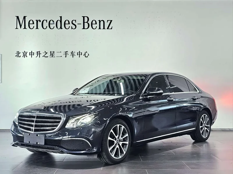 Mercedes-Benz E-Class — фото 1