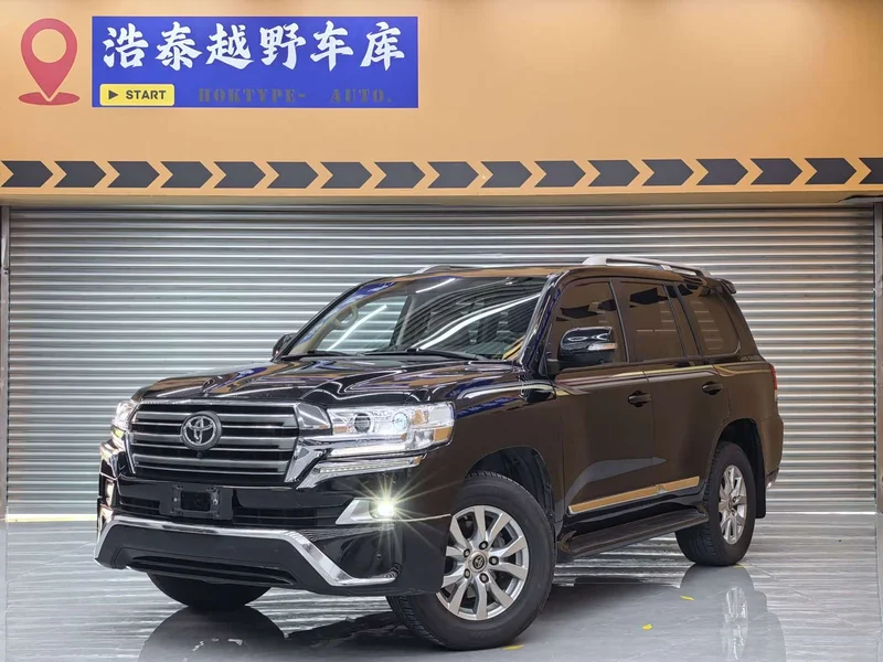 Toyota Land Cruiser (Imported) — фото 1