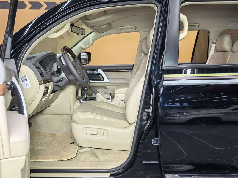 Toyota Land Cruiser (Imported) — фото 13
