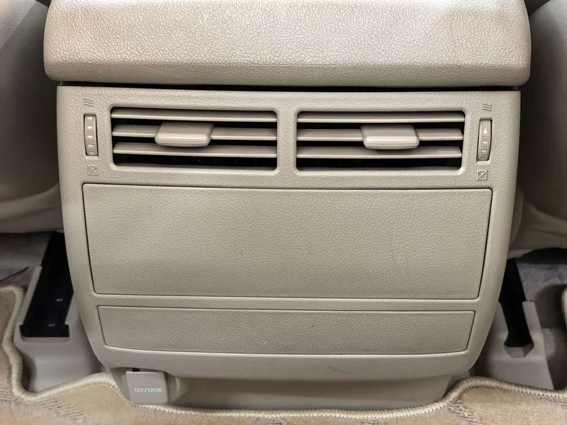 Toyota Land Cruiser (Imported) — фото 18
