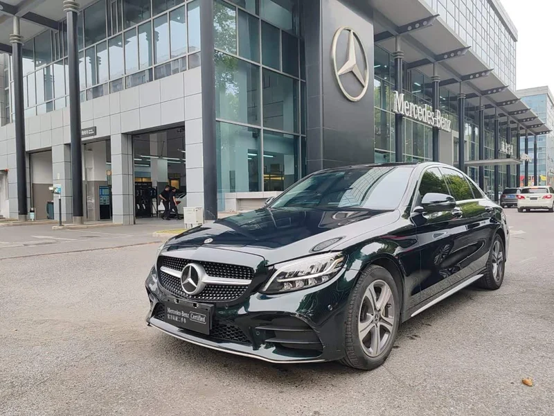 Mercedes-Benz C-Class — фото 1