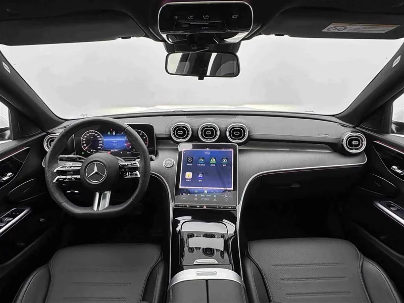 Mercedes-Benz C-Class — фото 16