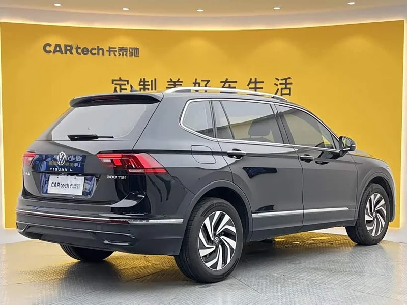 Volkswagen Tiguan L — фото 4