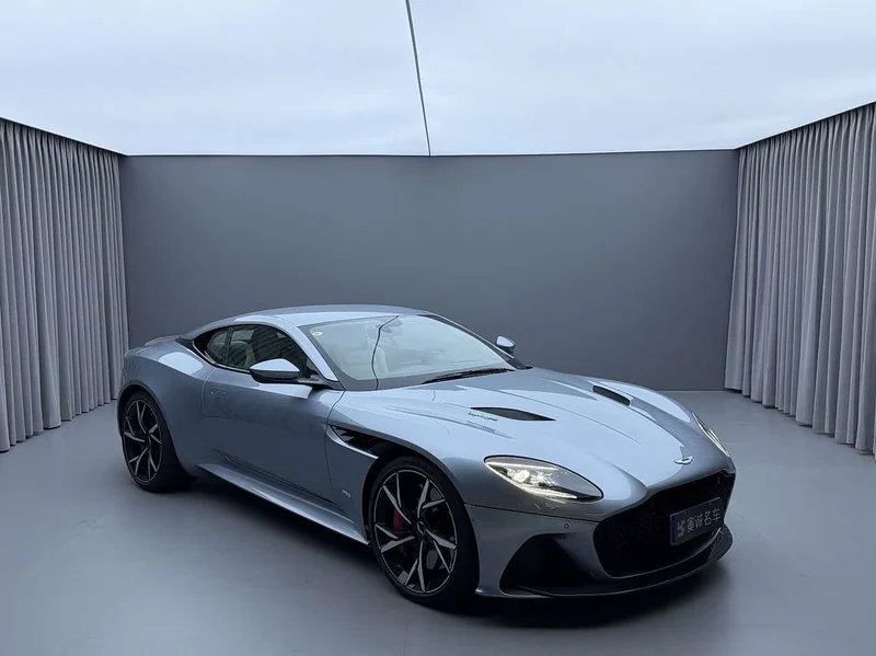 Aston Martin DBS — фото 3