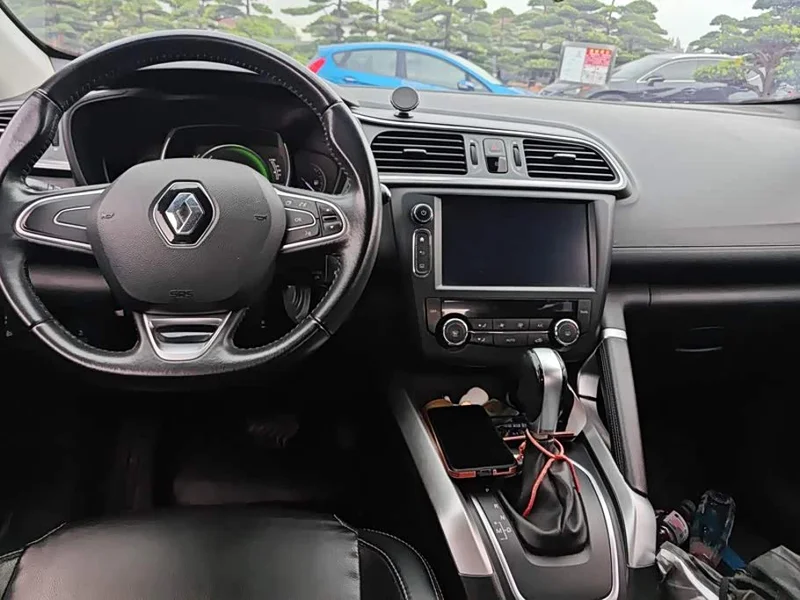 Renault Kadjar — фото 12