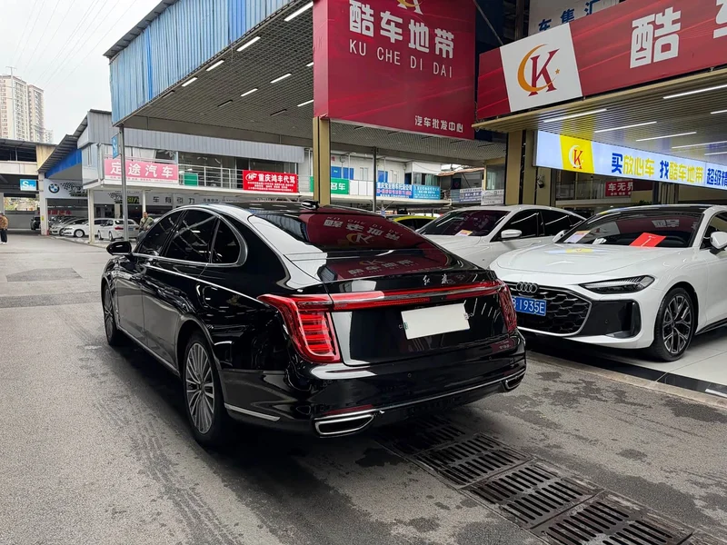 Hongqi H9 — фото 25