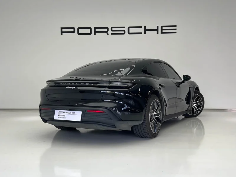 Porsche Taycan — фото 5